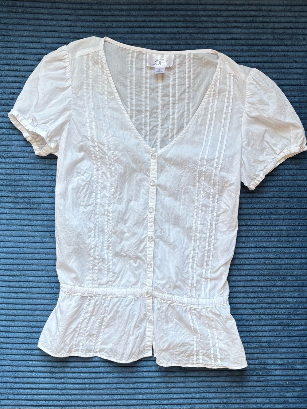 loft Ann Taylor short-sleeve v-neck blouse with drawstring